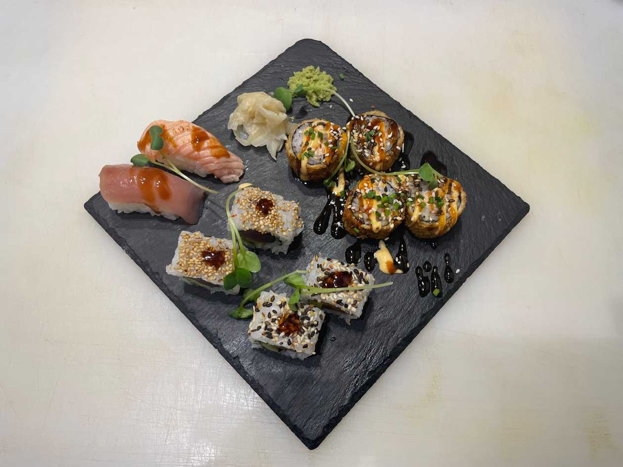 🎁 2x1 - Sushi com fritos sushi 10 peças