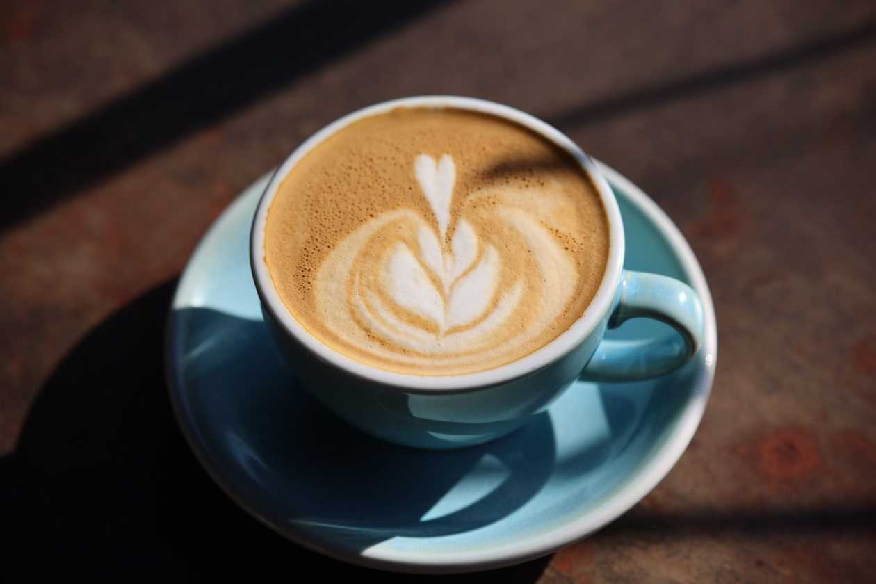 FLAT WHITE