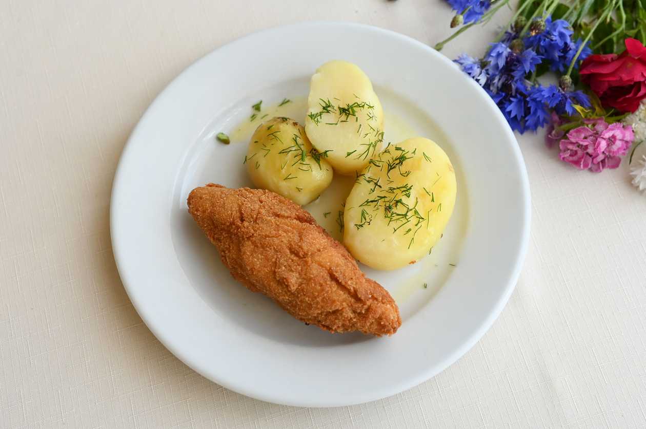 Chicken De Volaille with Cheese