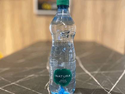 Bonaqua sýtena