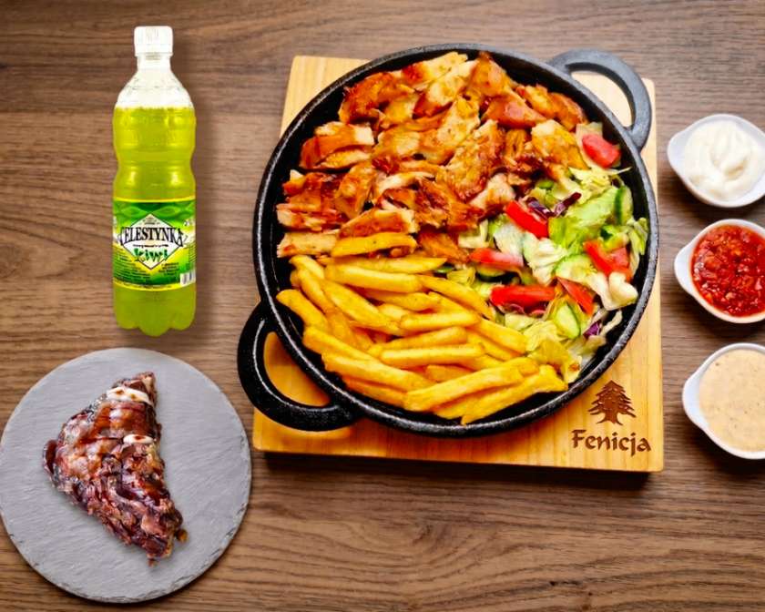 KRAFT KEBAB Z KURCZAKA [danie, baklawa czekoladowa, celestynka kiwi]