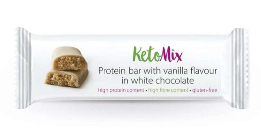 Vanilla flavored protein bar in white chocolate
