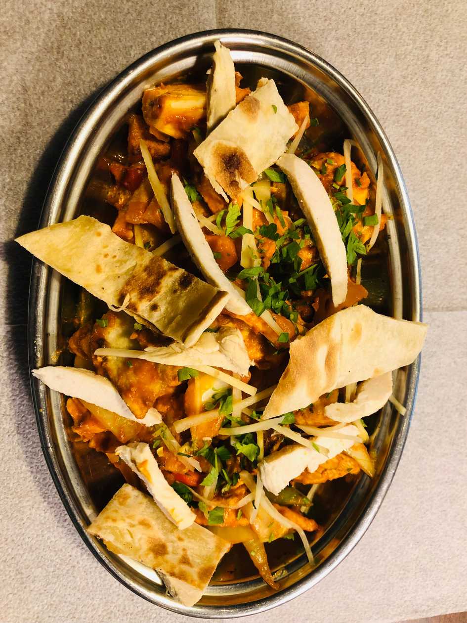 Chicken sizzlers with naan