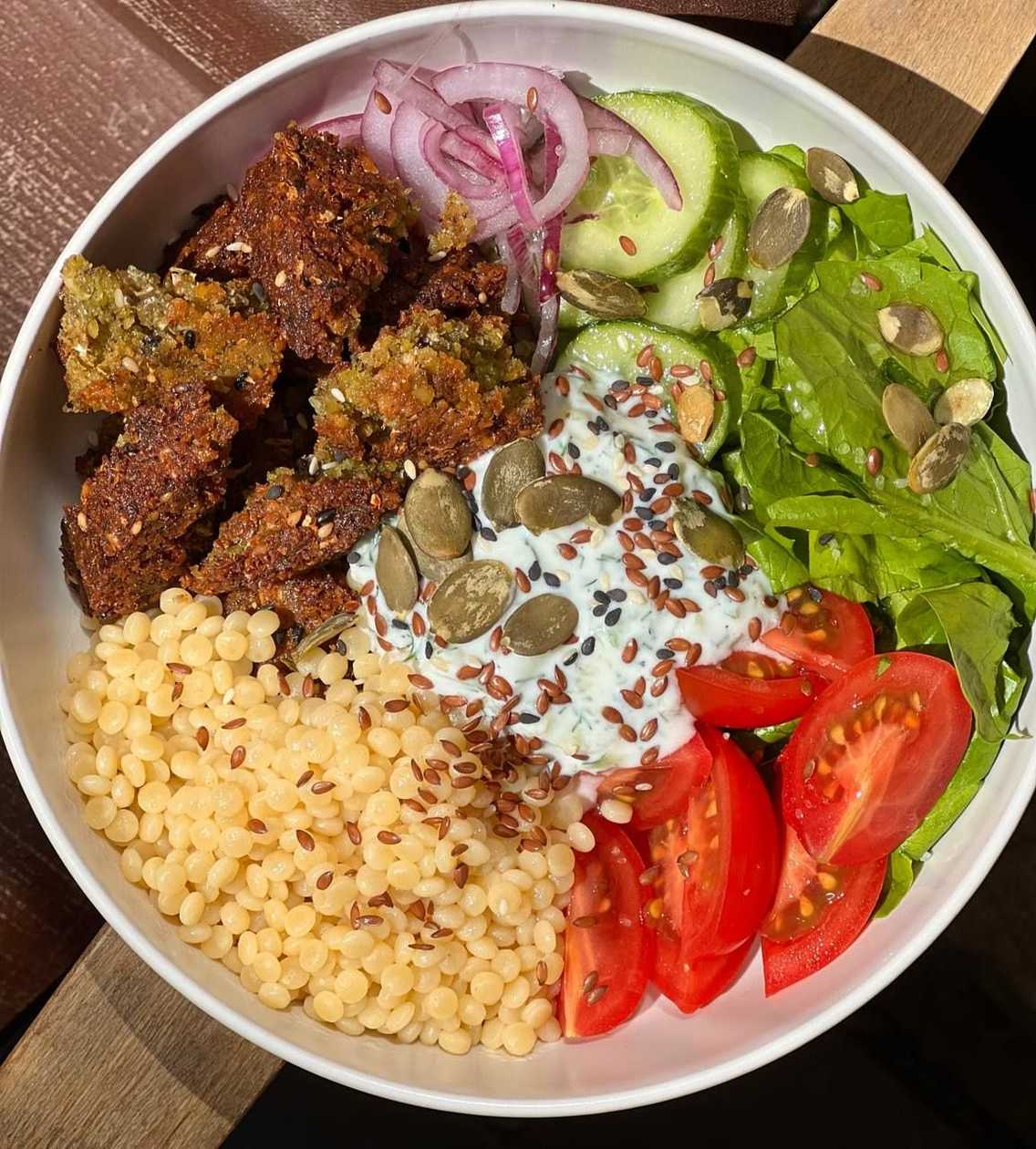 A bowl of falafel
