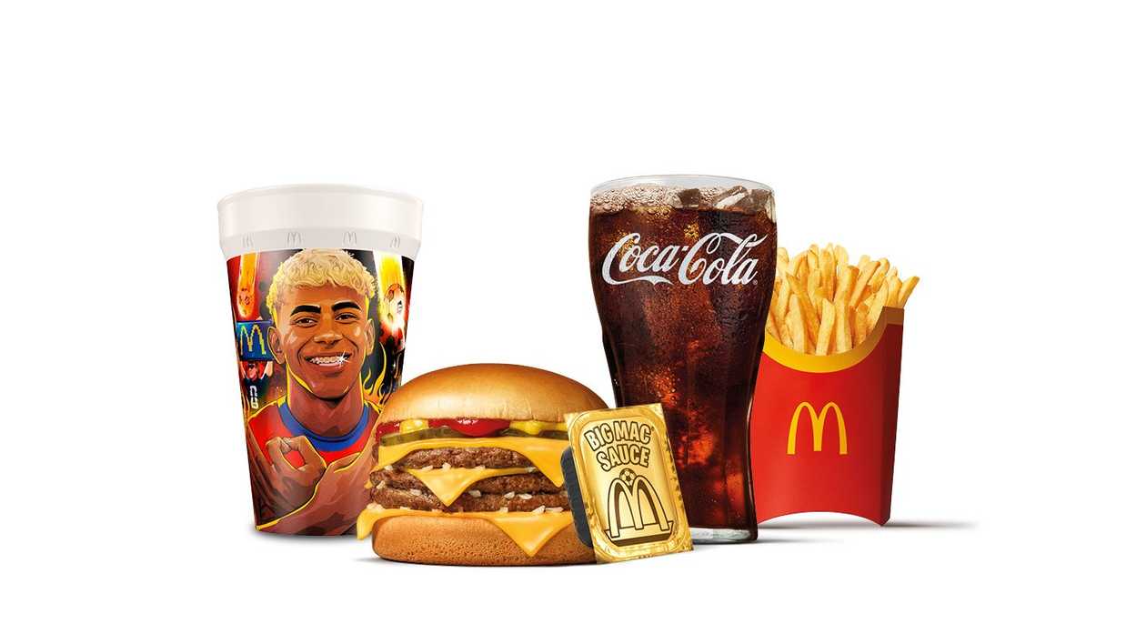 Triple Cheeseburger FIFA World Cup Meal