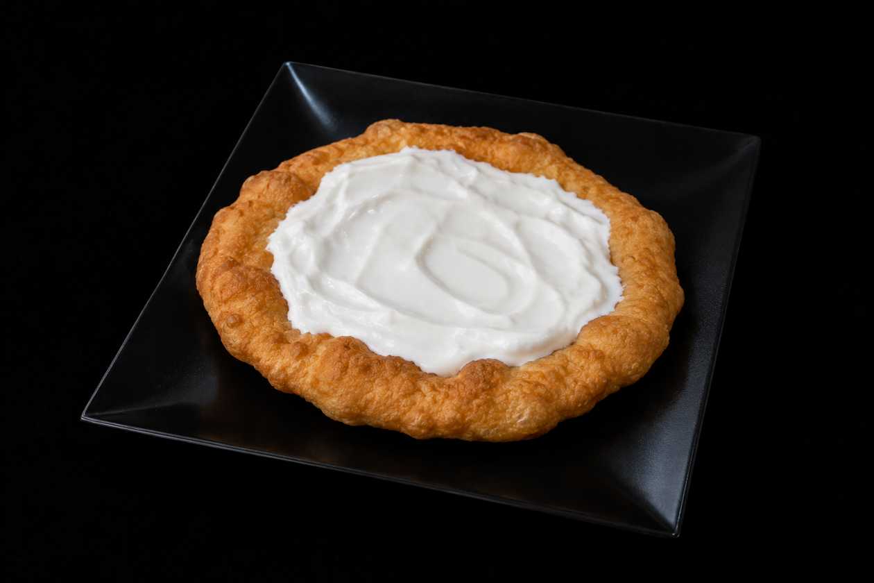Langos cu Smantana