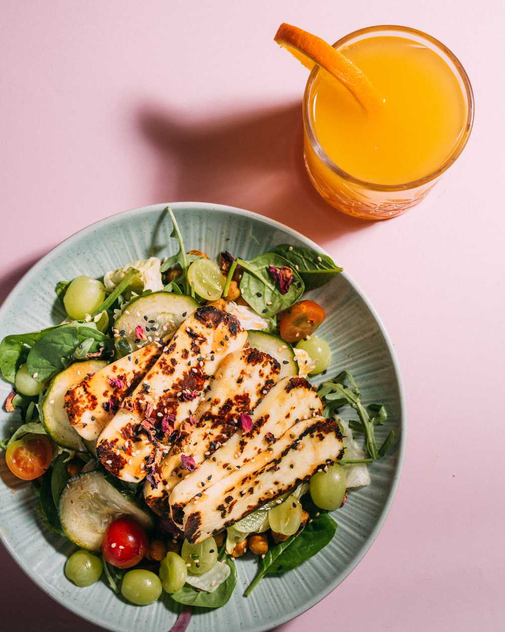 Hallloumi Salad