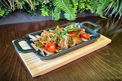47. Sizzler Beef With Oyster Sauce