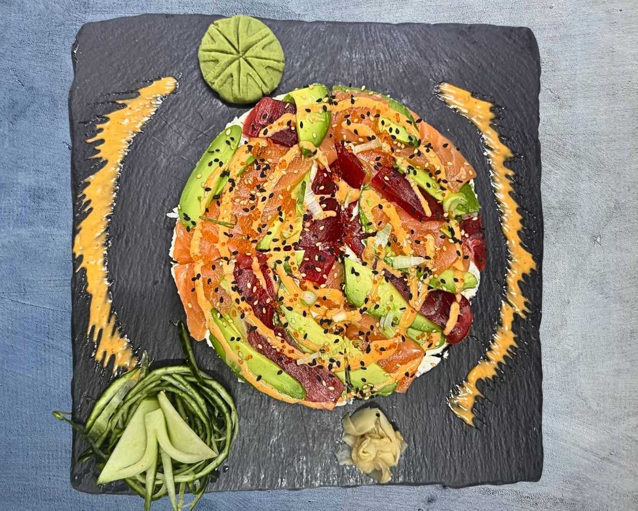 Salmon Tuna Sushi Pizza - 18cm