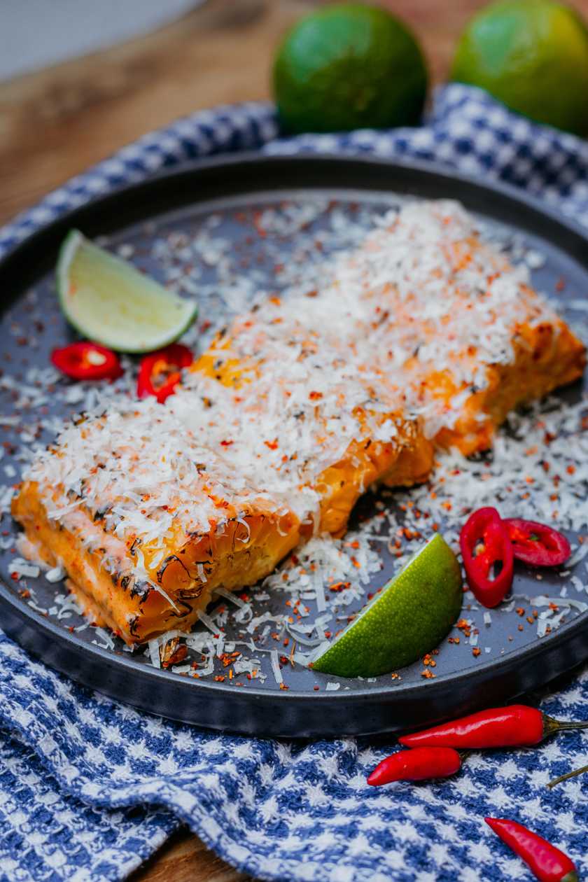Corn on the cob with lime and chili (G, L)