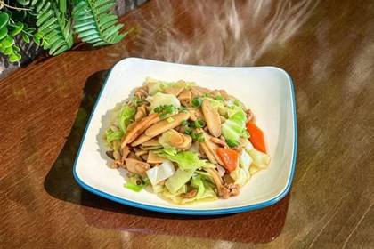 22. Stir-Fried Rice Noodle Slices