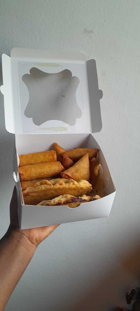 Pastry box