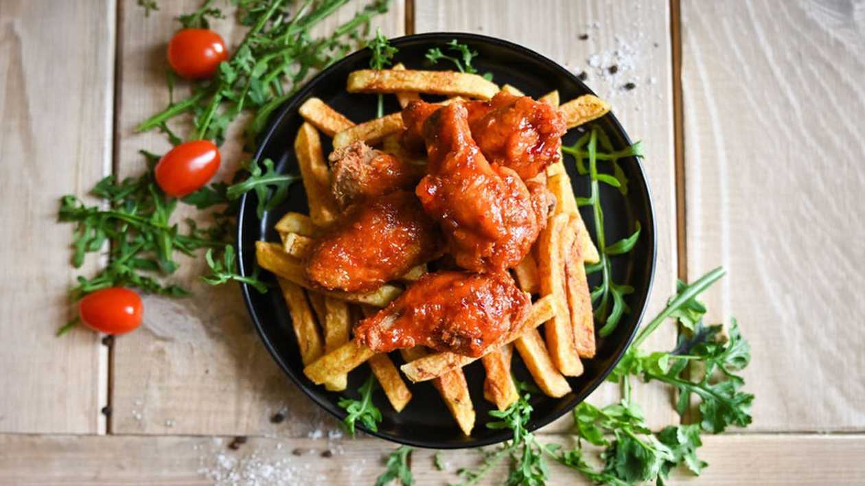 Glazed Wings + Beer of Choice