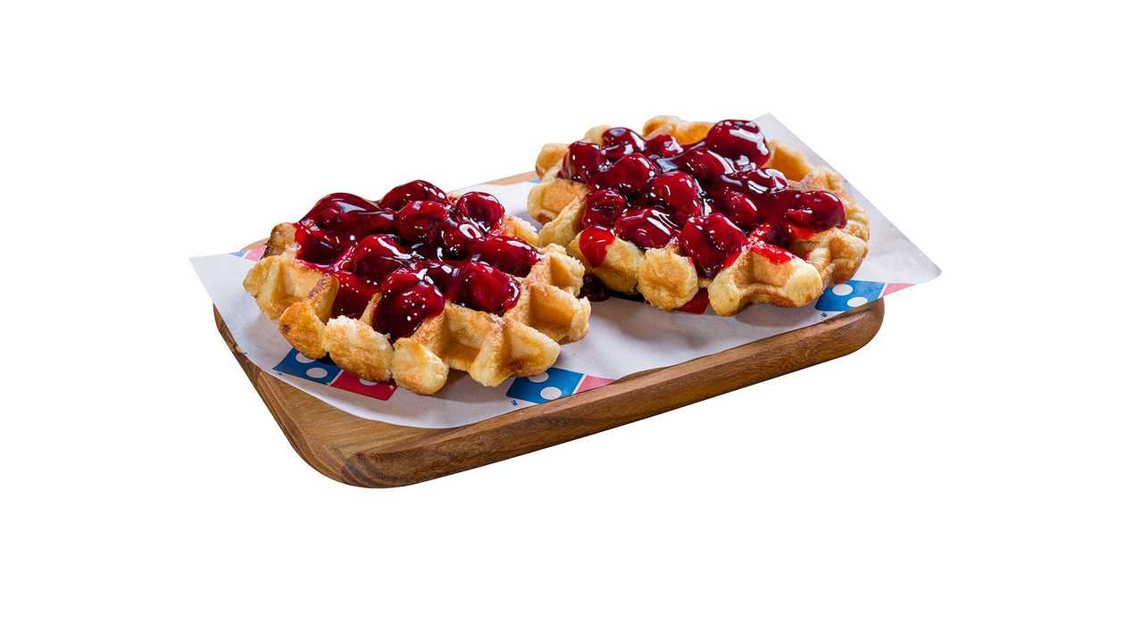 Gofry belgijskie z wiśniami