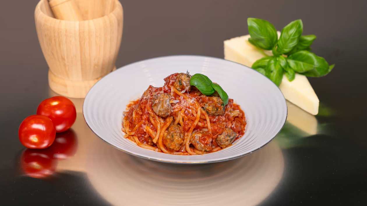 Spaghetti & Meatballs