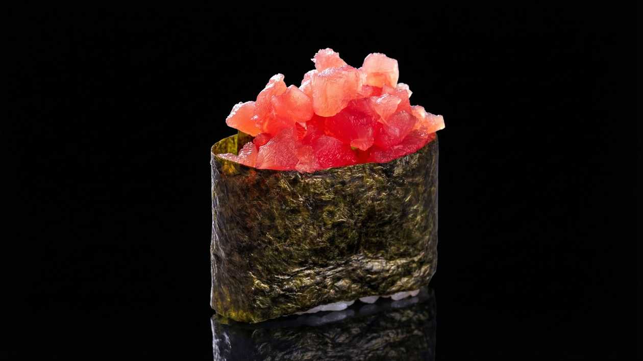 Maguro gunkan