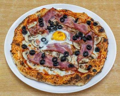 PIZZA CAPRICCIOSA