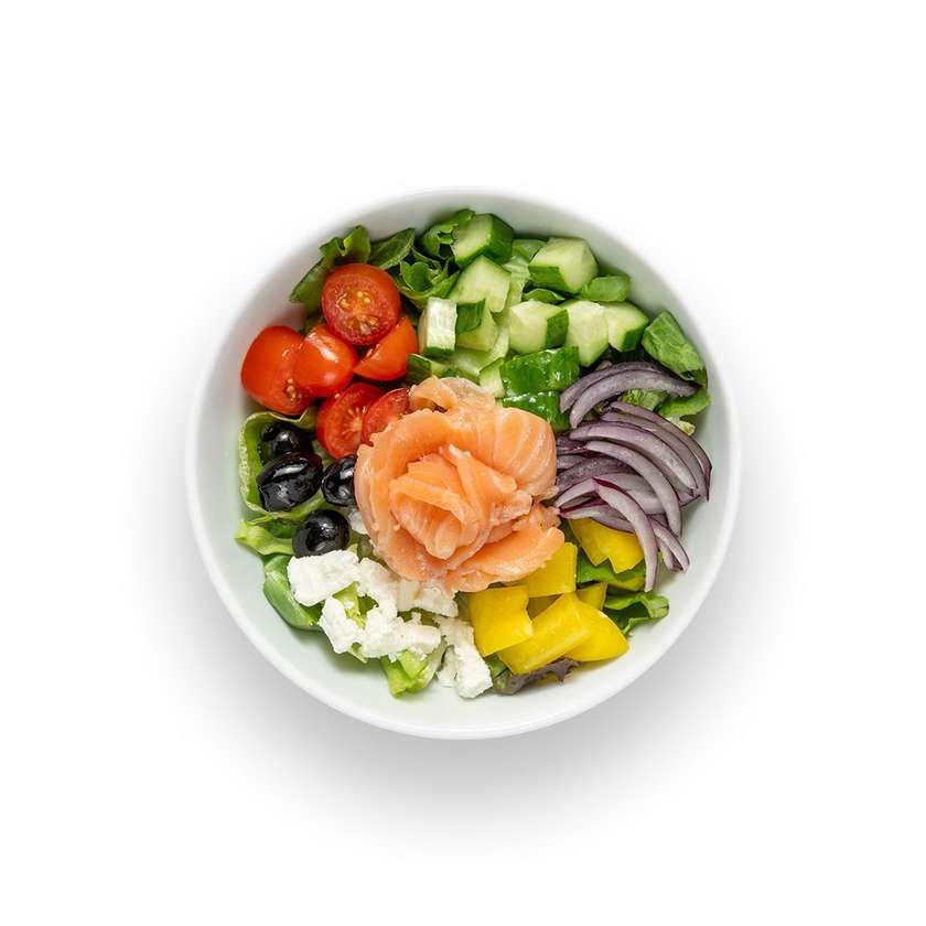 Graikiškas bowl su sūdyta lašiša