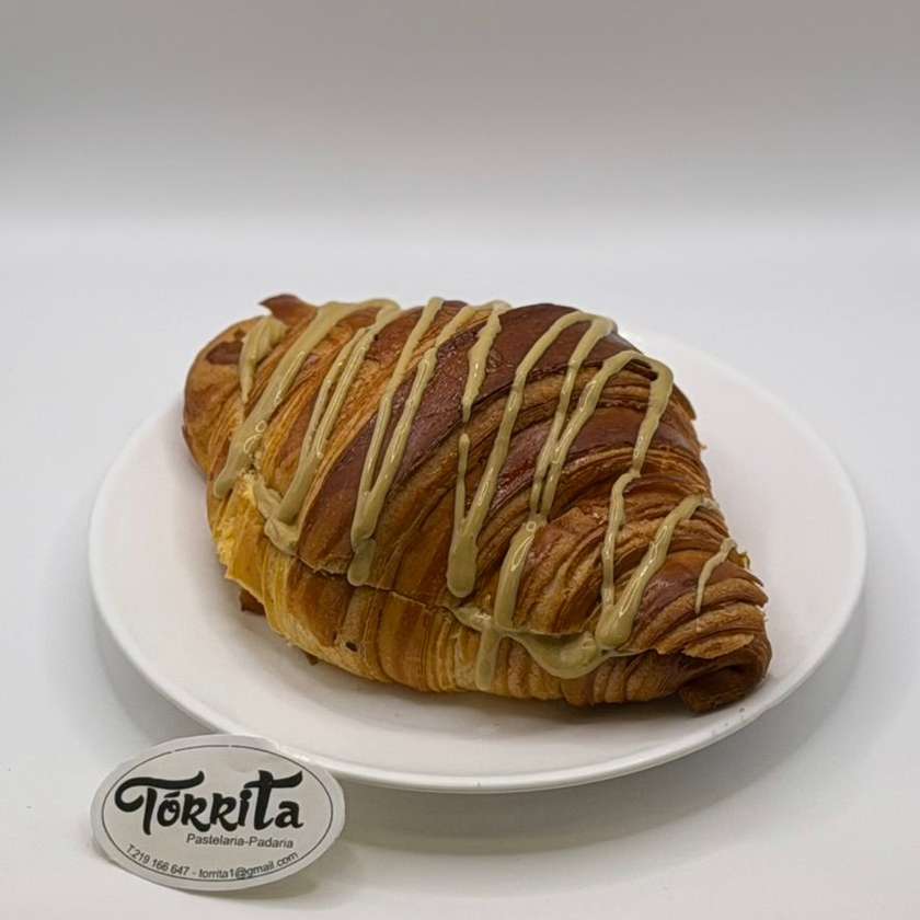 Copy of Kinder Bueno Croissant