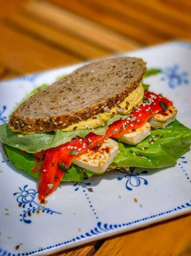Sandwich Nom Nom -produs de post