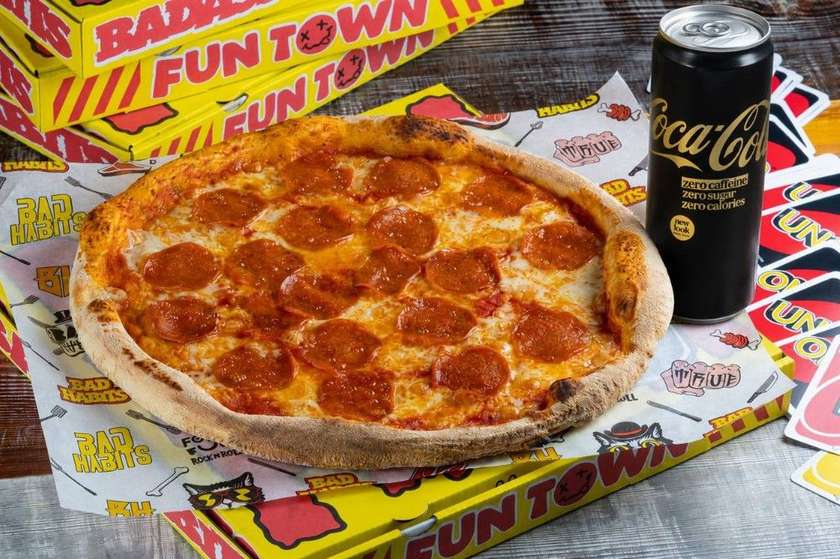 Pizza Ø 30sm + Tasuta Coca Cola ZERO
