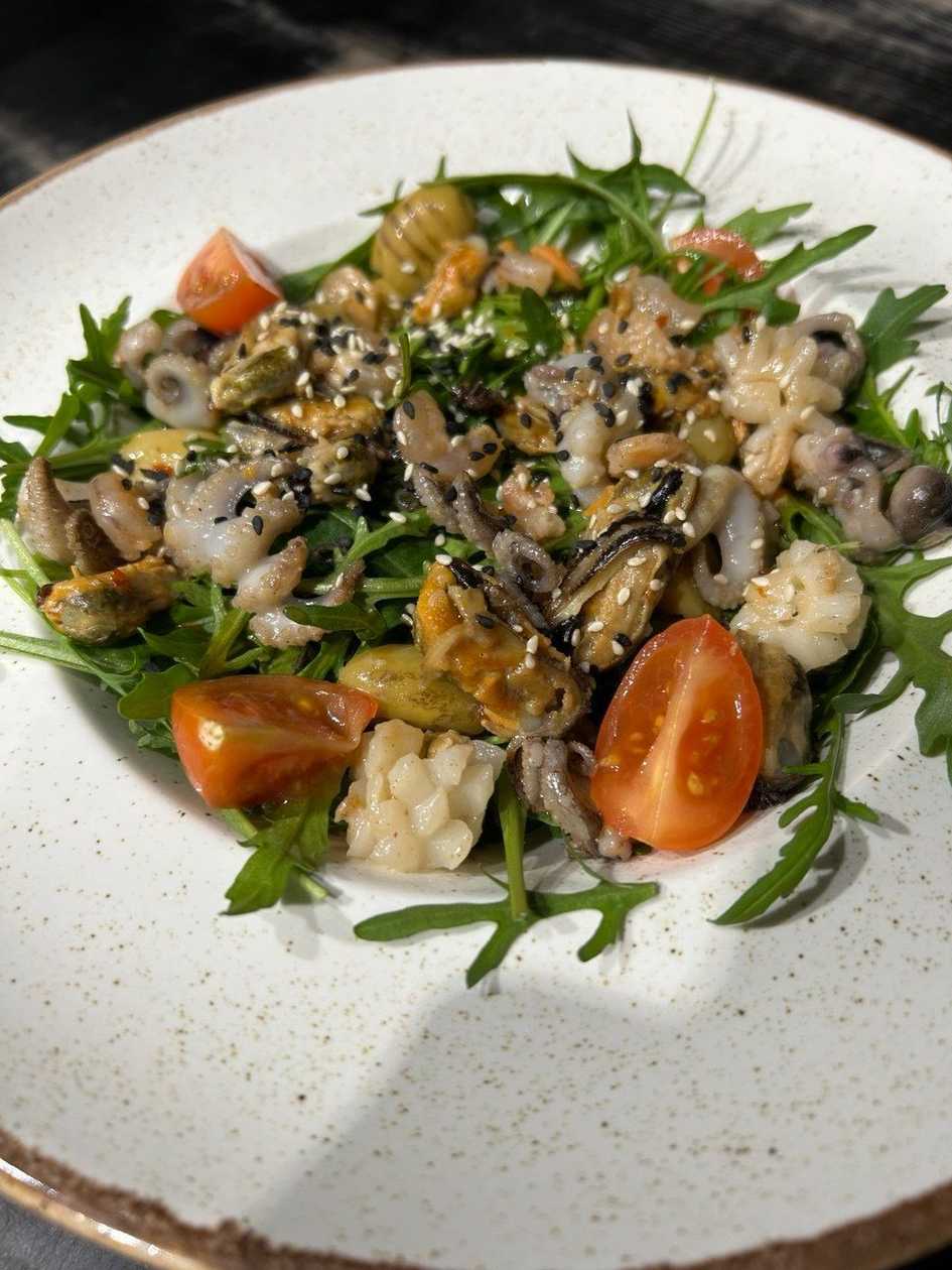 Салат з морепродуктами
