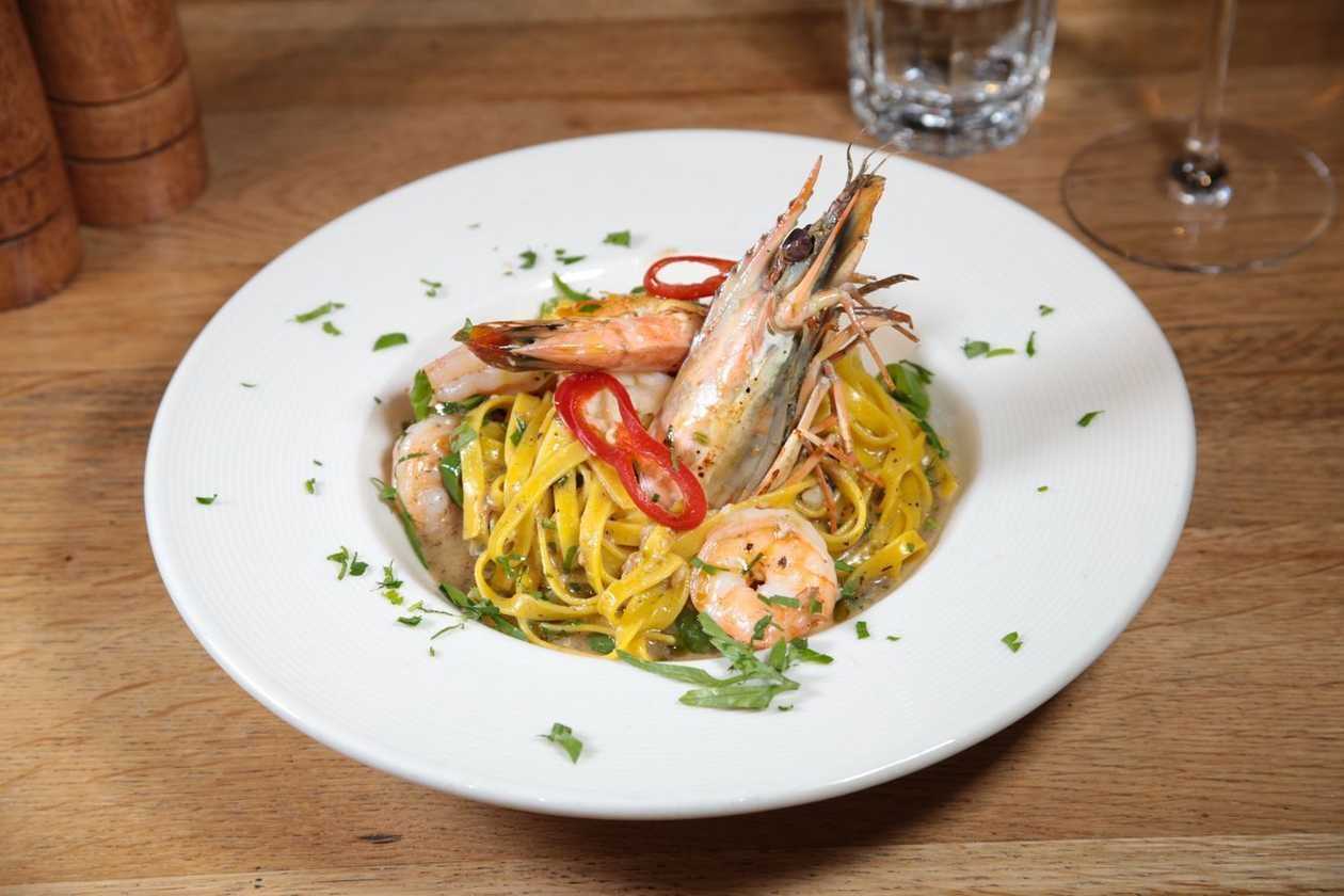 Tagliatelle Aglio Olio (mediu-picant)