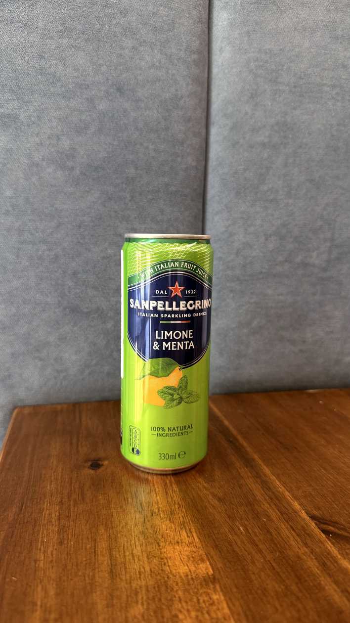 Sanpellegrino citron a mäta