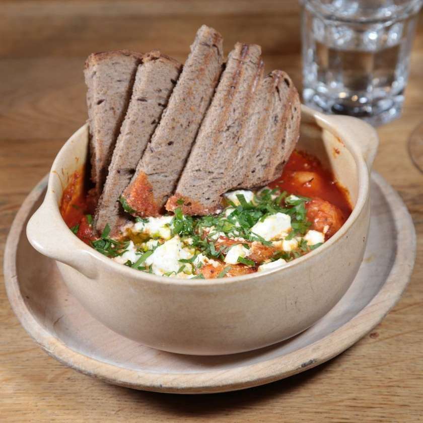 Creveti Saganaki (mediu-picant)