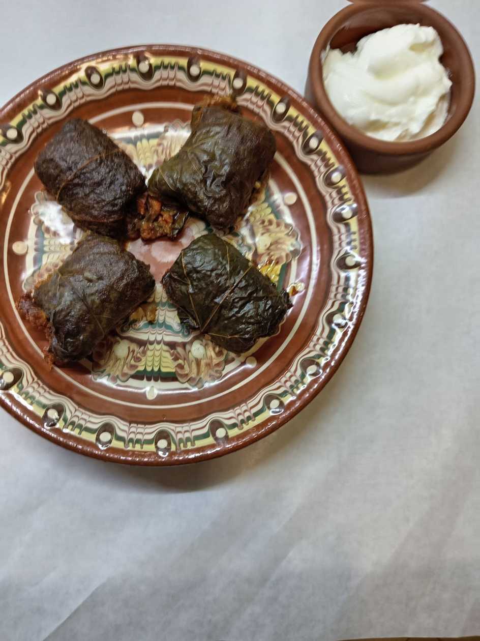 Лозови сарми с кайма и ориз (ОБ)