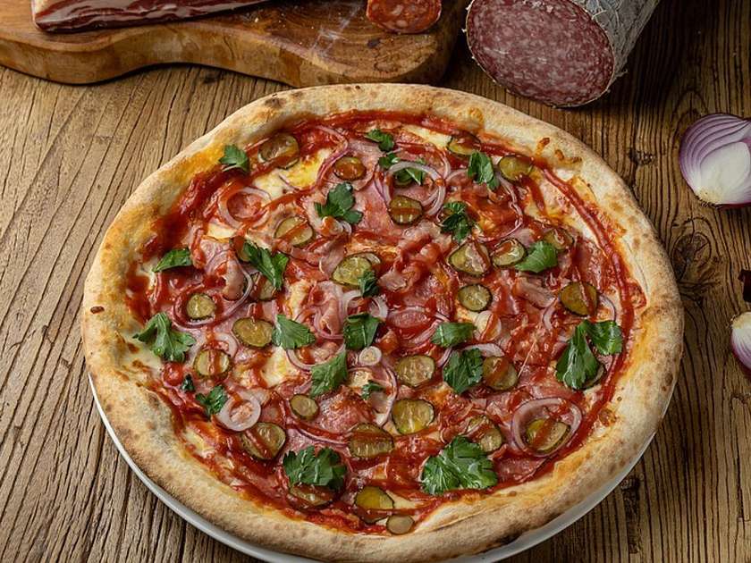 Barbecue pizza