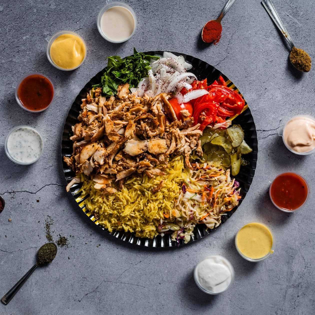 Kebab de Pui cu Orez la Farfurie