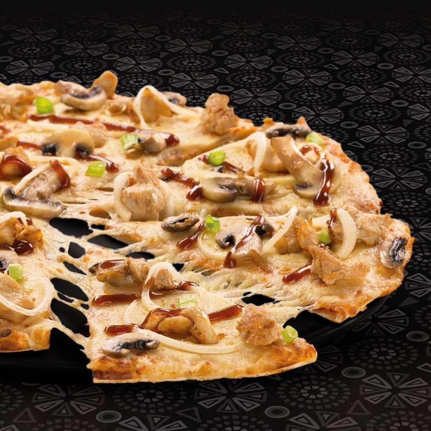 BBQ Chicken & Mushrooms Pizza
