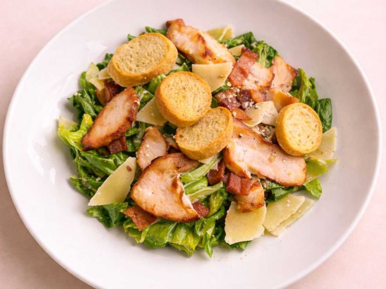 CAESAR CON POLLO