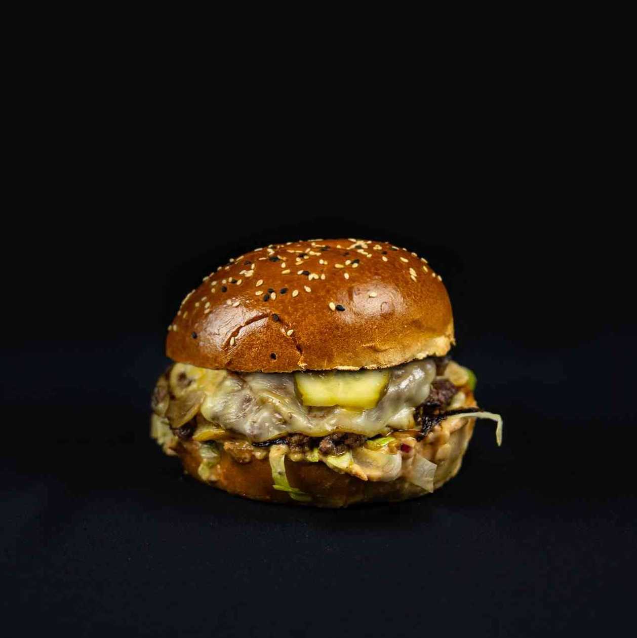 The Classic Cheeseburger