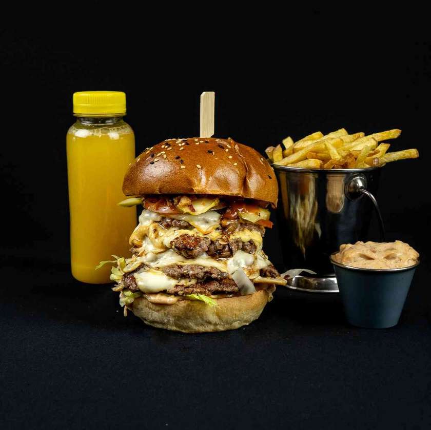 Combo El Gigante Burger