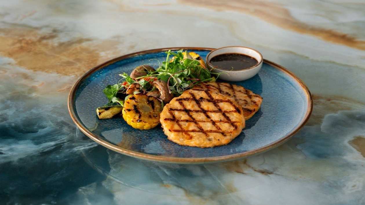 Grilled salmon patties