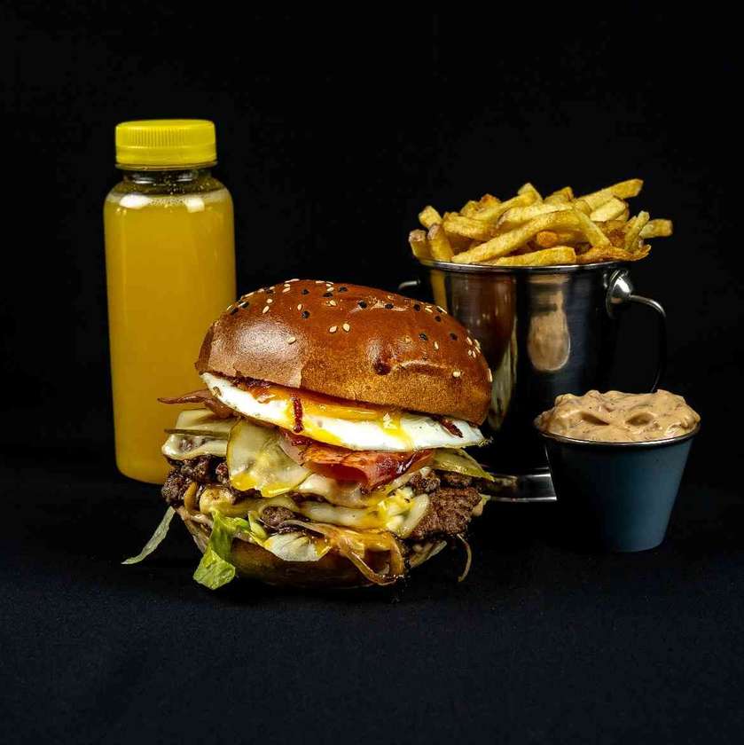 Combo Bacon Egg Cheeseburger