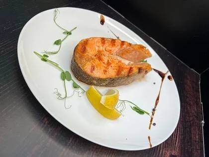 SALMON STEAK