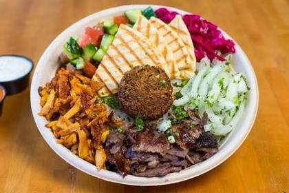 Kebab plate with bread