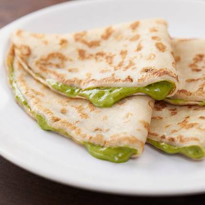 Clatite cu crema de fistic si kataif
