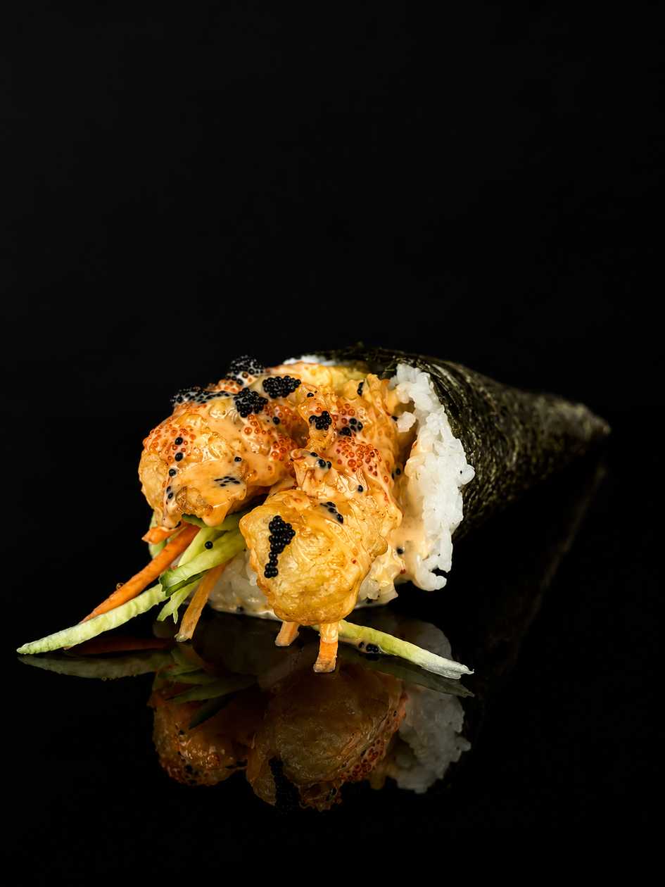 TE2. Tempura King Prawn Temaki