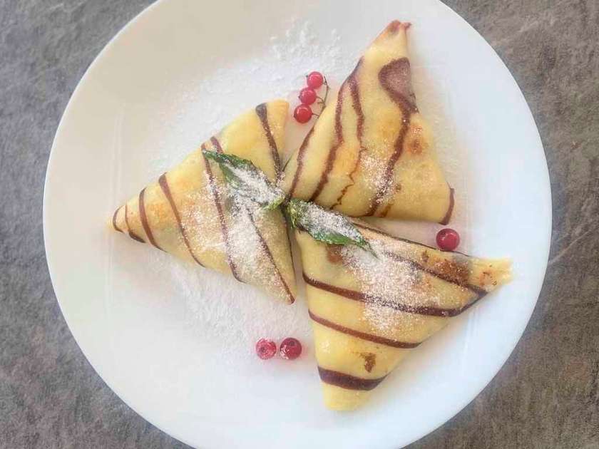Banana Benderiki with Condensed Milk