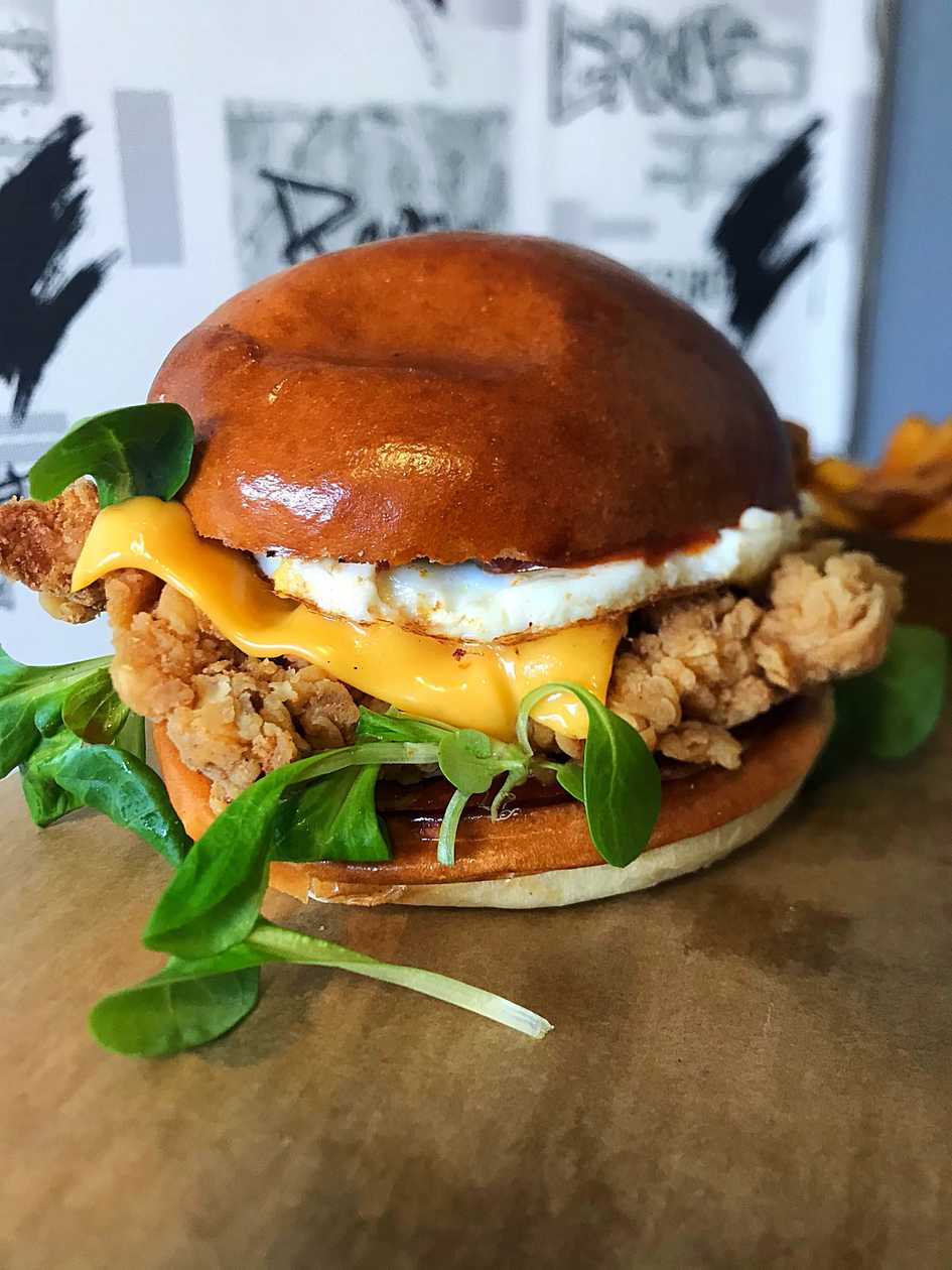 Chicken chilli burger