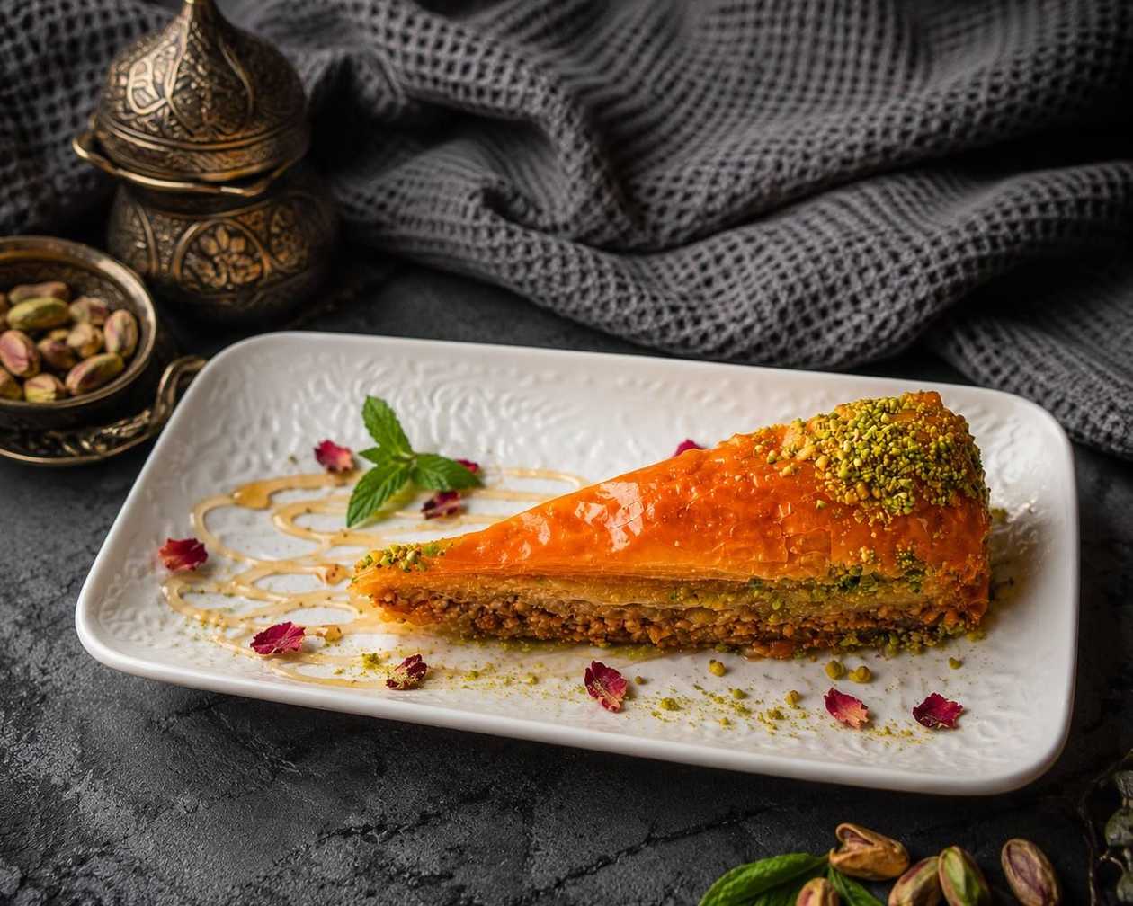 Türgi baklava pähklite ja pistaatsiapähklitega