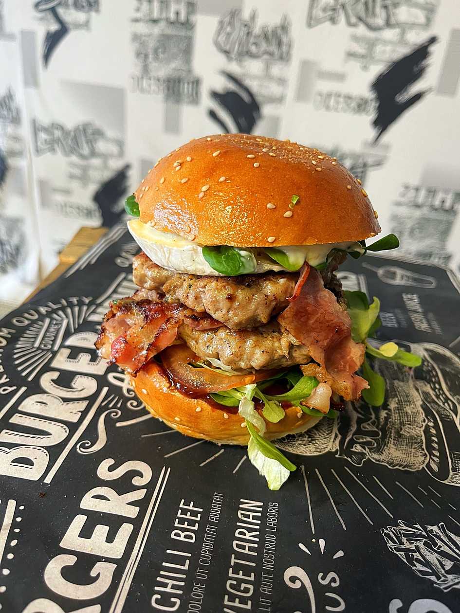 Double Retro Burger