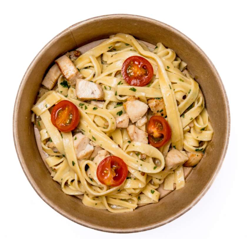 Tagliatelle aoilio olio z kurczakiem