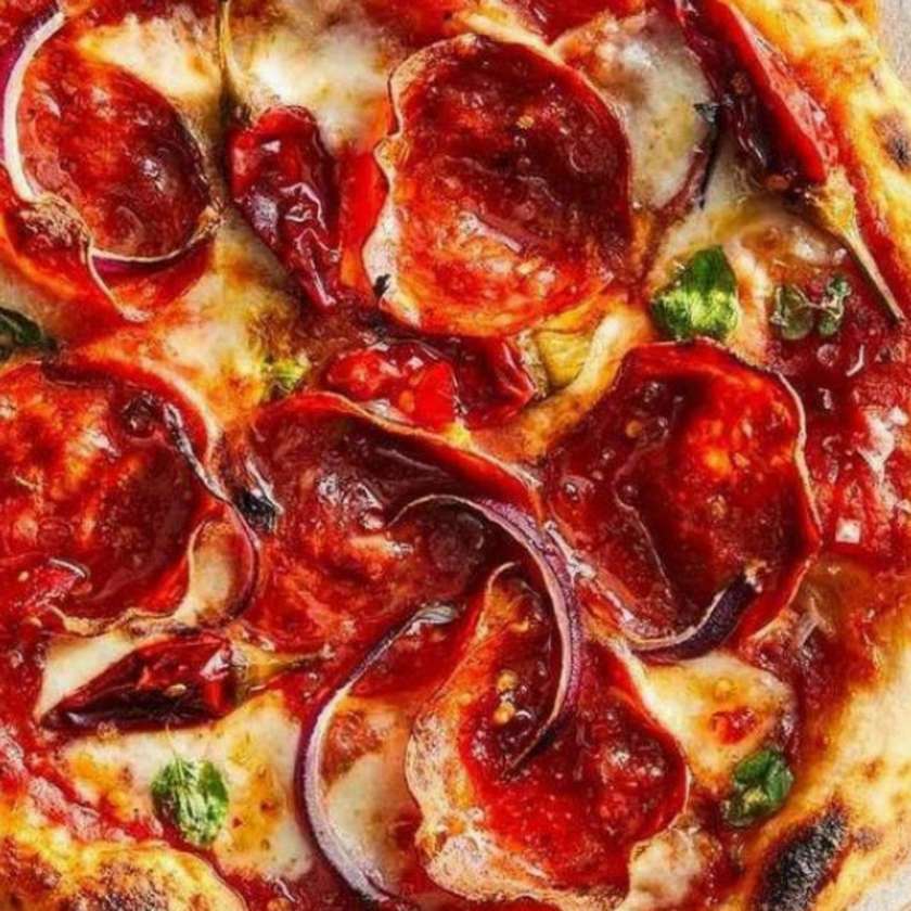 🎁 2x1 Pizza Diavola