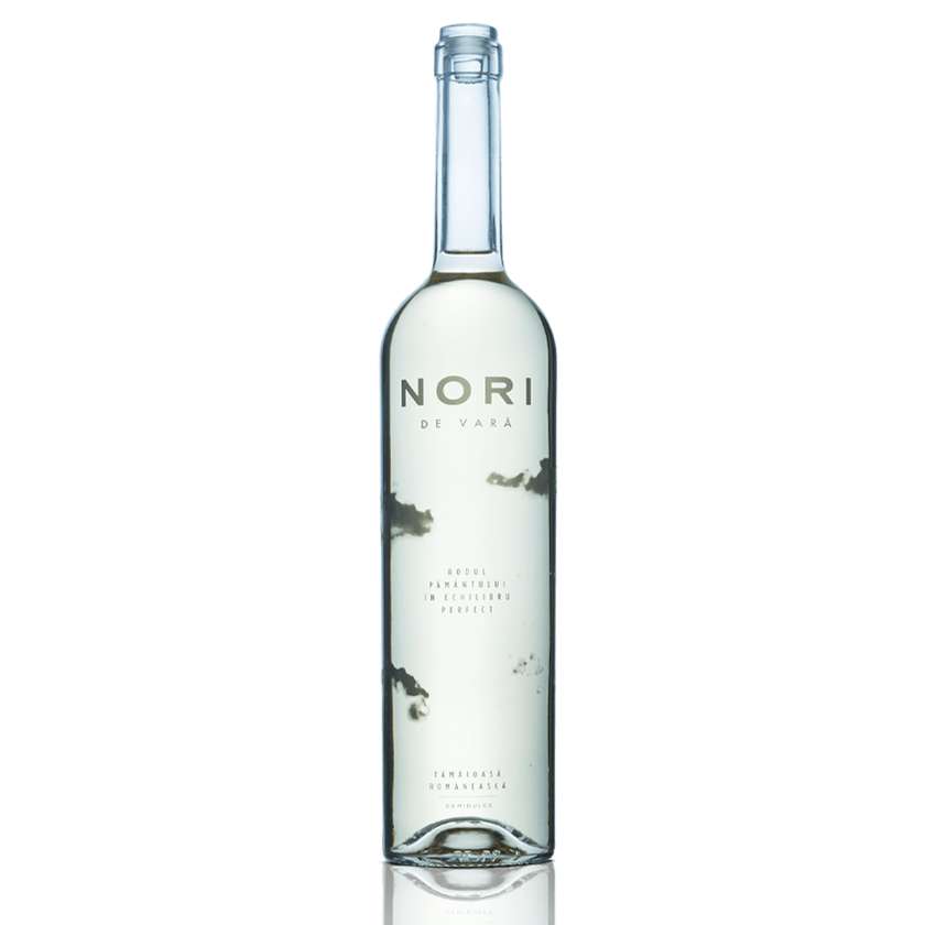 Nori de Vară, Strunga Winery