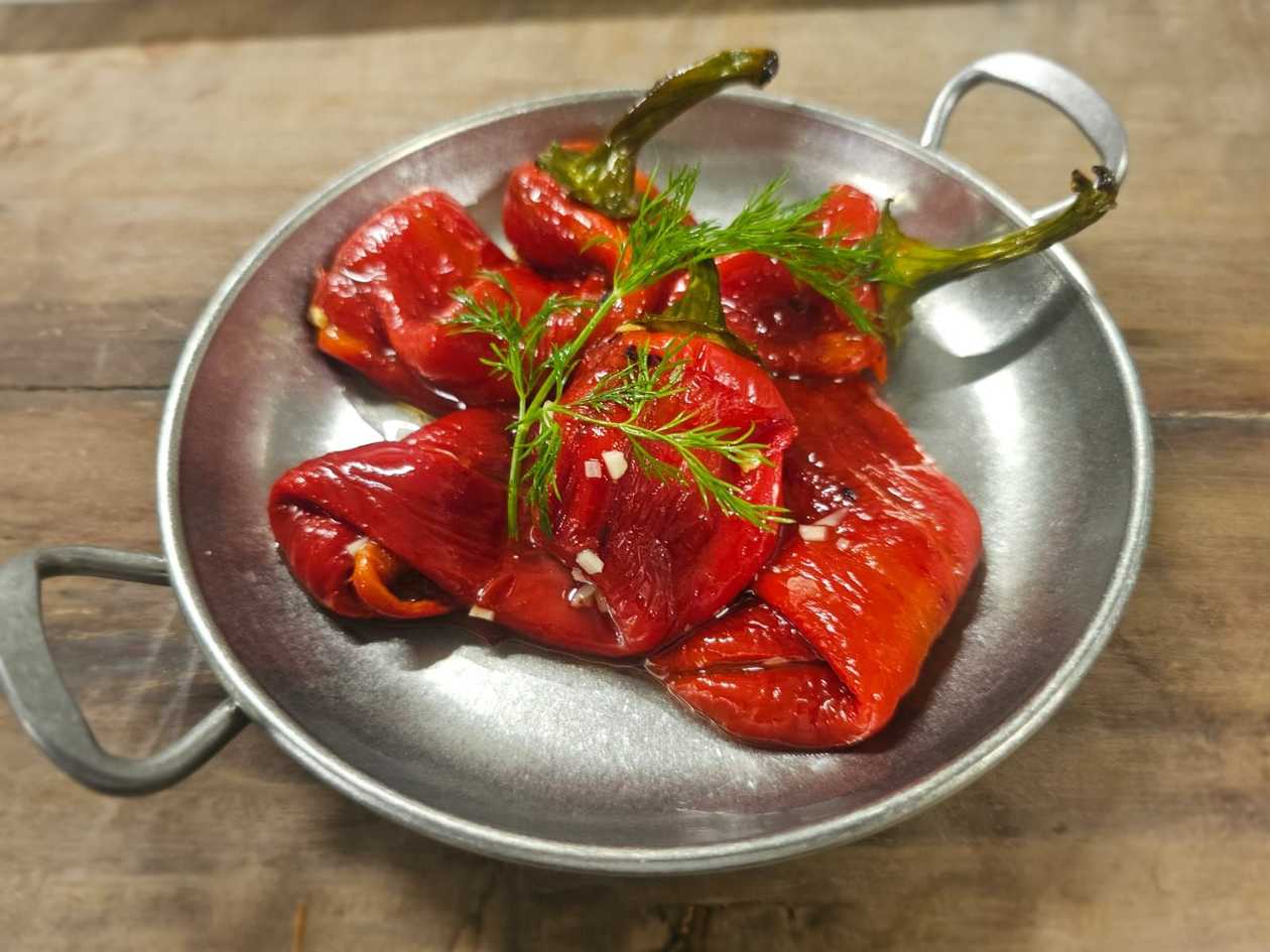 Roasted peppers salad